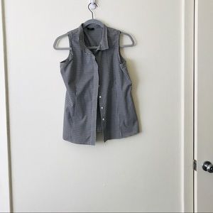 Talbots black & white gingham sleeveless button down shirt